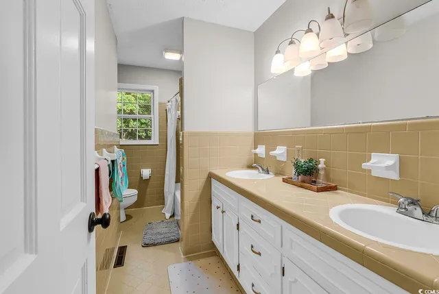 $395,000 | 1305 Forest View Road, Conway, SC 29526