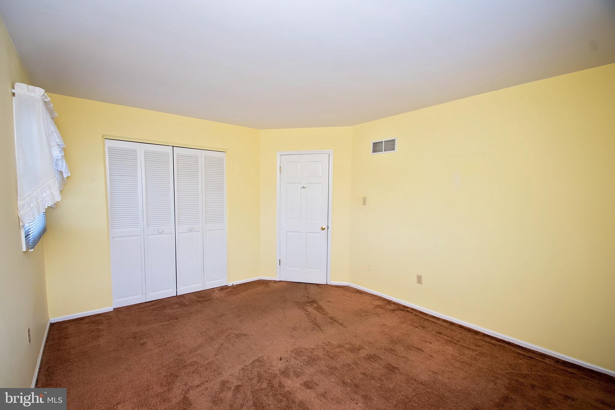 156 Castleton Drive Reading, PA 19607 - Photo 19 of 31 Bedroom 3