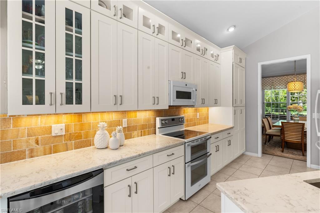 2024 Timarron Way Naples, FL 34109 - Photo 8 of 39