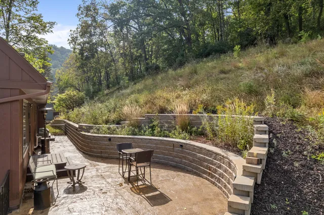 $399,900 | 368 Dresser Drive, Winona, MN 55987