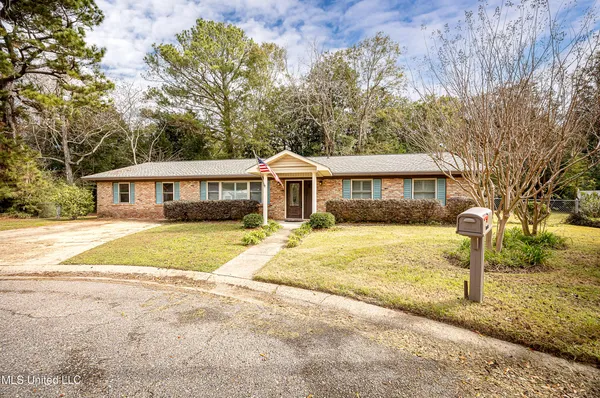 $539,000 | 1107 Le Badine Court, Ocean Springs, MS 39564