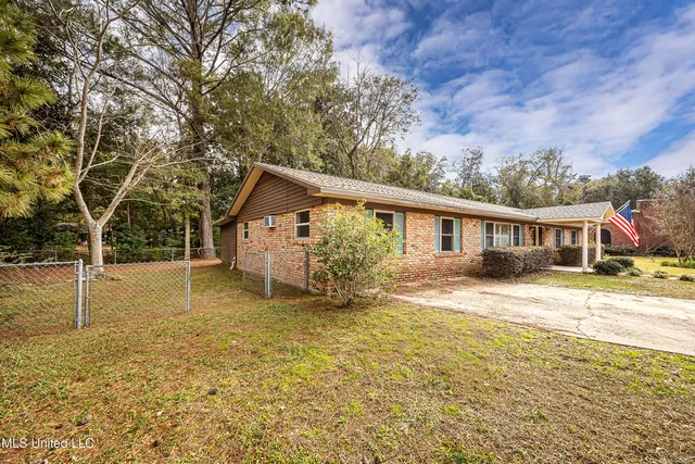 $559,000 | 1107 Le Badine Court, Ocean Springs, MS 39564