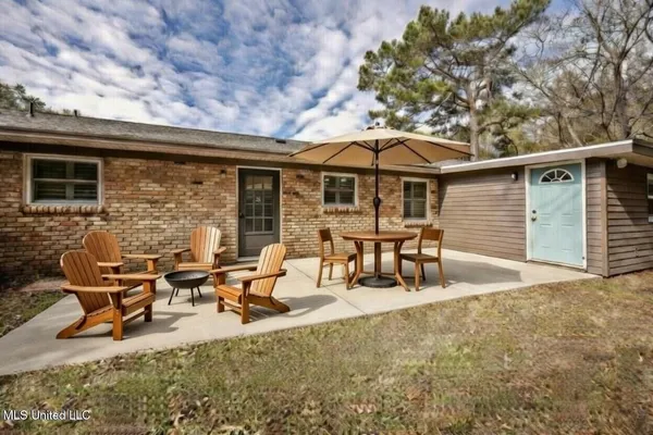 $539,000 | 1107 Le Badine Court, Ocean Springs, MS 39564