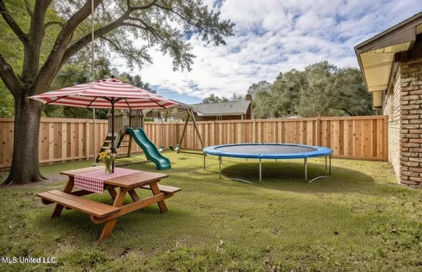 $539,000 | 1107 Le Badine Court, Ocean Springs, MS 39564