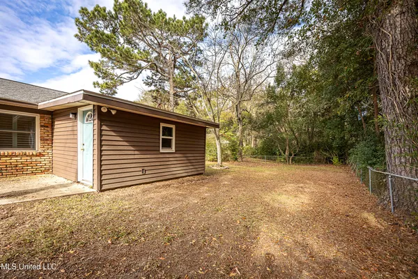 $539,000 | 1107 Le Badine Court, Ocean Springs, MS 39564