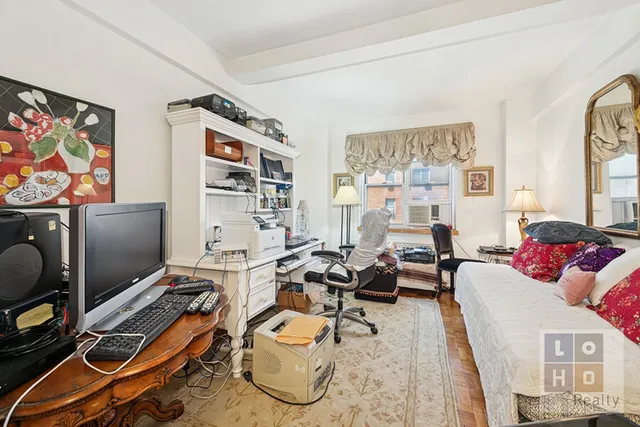 $709,000 | 550 Grand Street, Unit J2F | Lower East Side
