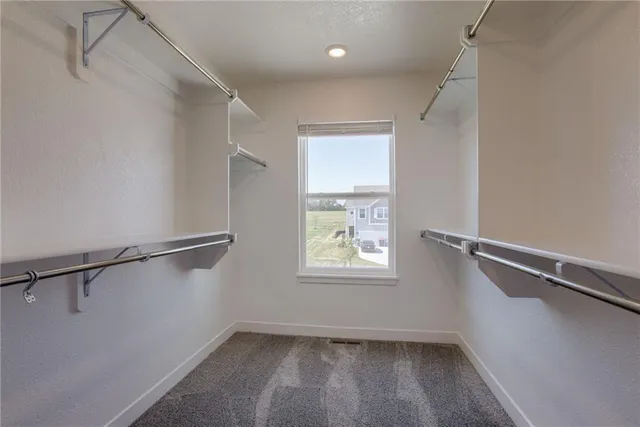 $2,600 | 3735 Southwest Knoxville Court, Lee's Summit, MO 64082