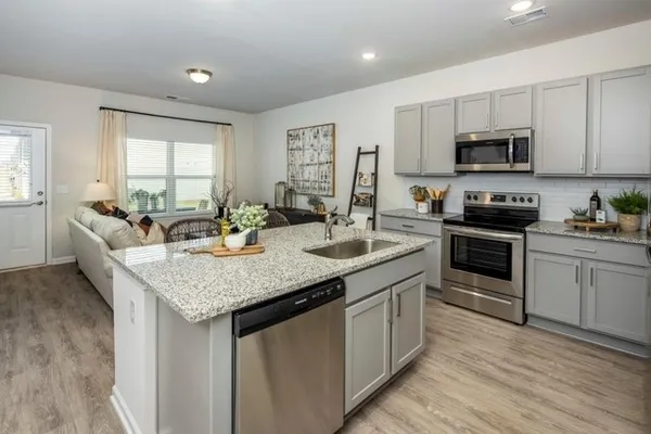 $1,723 | 245 Fox Run Drive, Unit MINT, Brunswick, GA 31525