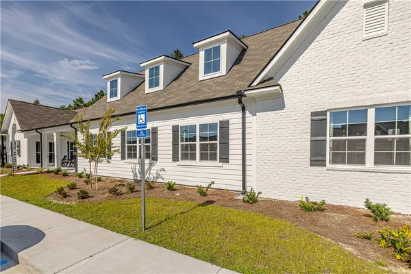 $1,723 | 245 Fox Run Drive, Unit MINT, Brunswick, GA 31525