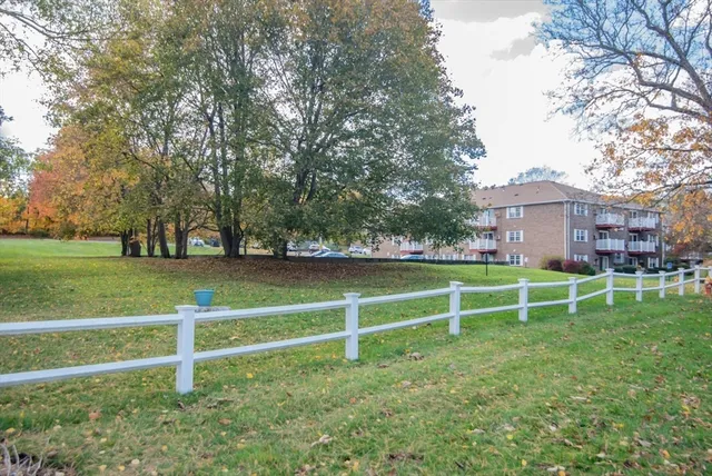 $319,900 | 1 Brown Avenue, Unit 137, Amesbury, MA 01913