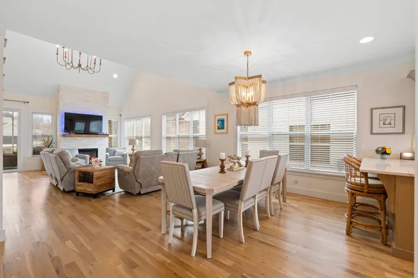 $649,900 | 60 Lake Life Court, Winchester, TN 37398