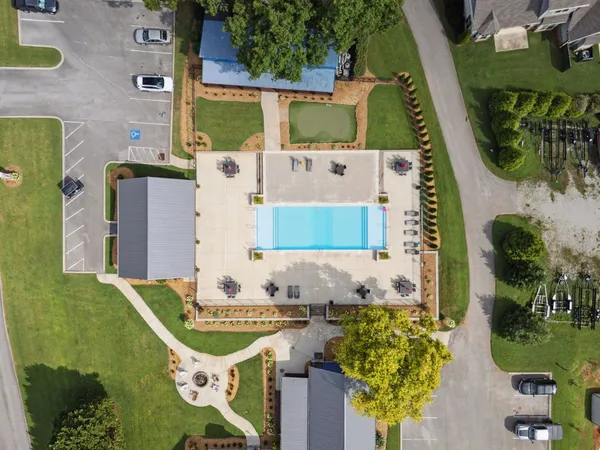 $649,900 | 60 Lake Life Court, Winchester, TN 37398