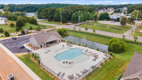$649,900 | 60 Lake Life Court, Winchester, TN 37398