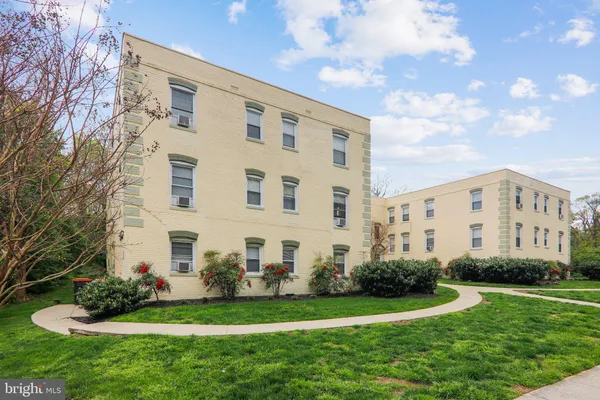 $1,625 | 4703 Ravenswood Road, Unit 25, Riverdale, MD 20737