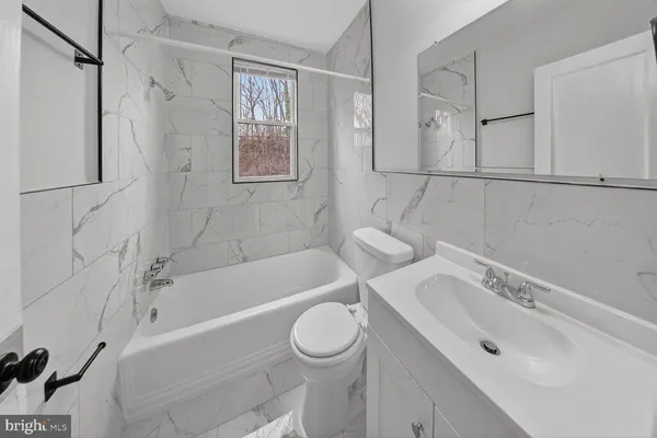 $1,625 | 4703 Ravenswood Road, Unit 25, Riverdale, MD 20737