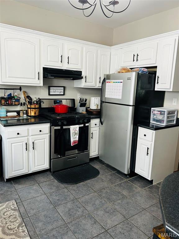 656 Anna Street Hillsboro, IL 62049 - Photo 6 of 12