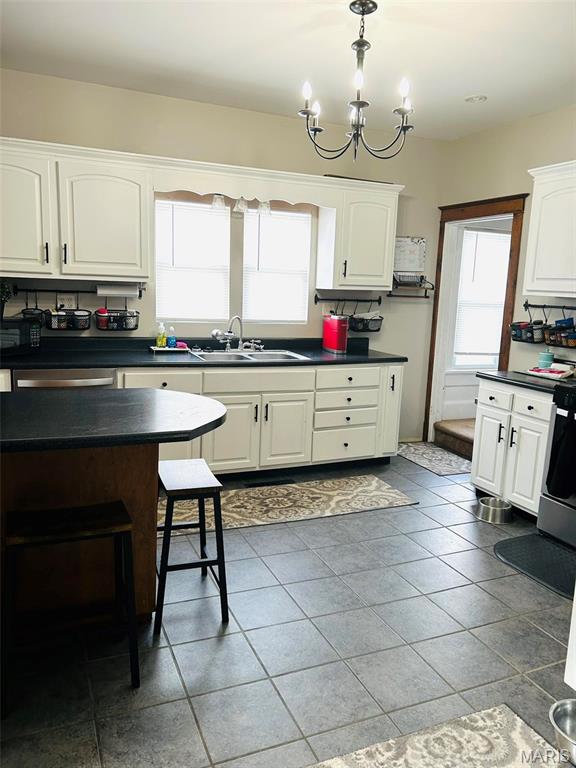 656 Anna Street Hillsboro, IL 62049 - Photo 7 of 12