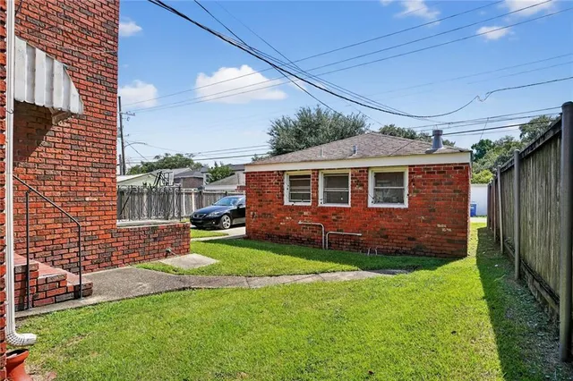 $2,000 | 5835 Louis XIV Street, New Orleans, LA 70124