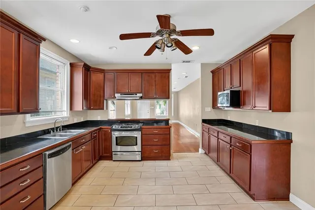 $2,000 | 5835 Louis XIV Street, New Orleans, LA 70124