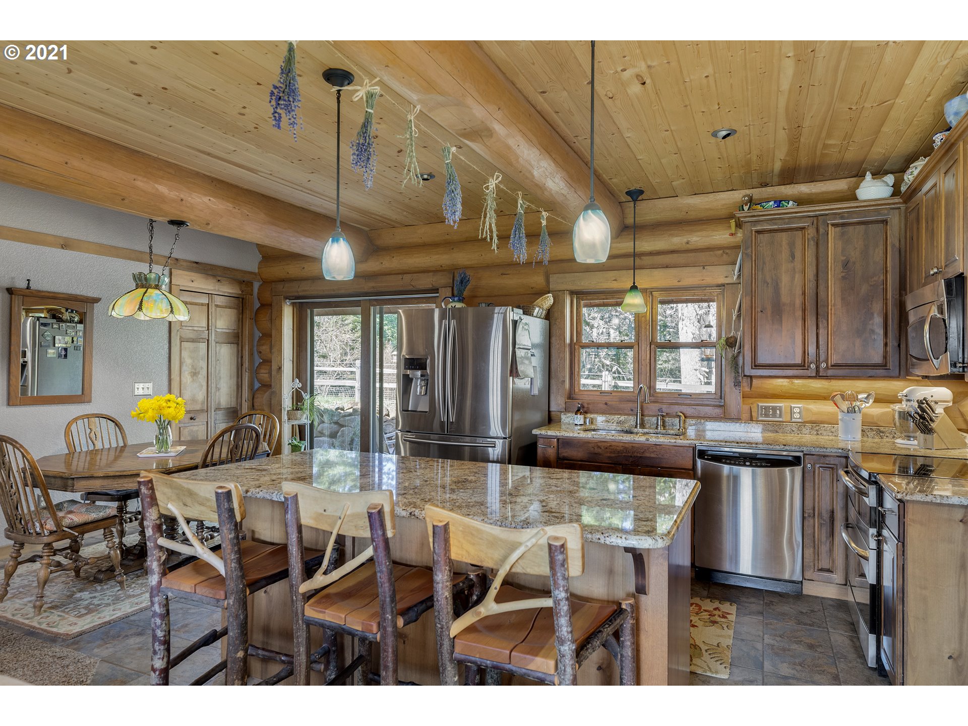 968 Snowden Road White Salmon, WA 98672 - Photo 8 of 32