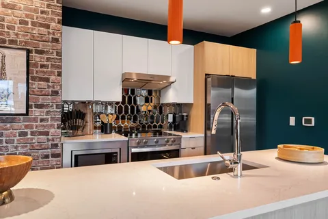 $629,000 | 635 7th Avenue South, Unit 517, Nashville, TN 37203