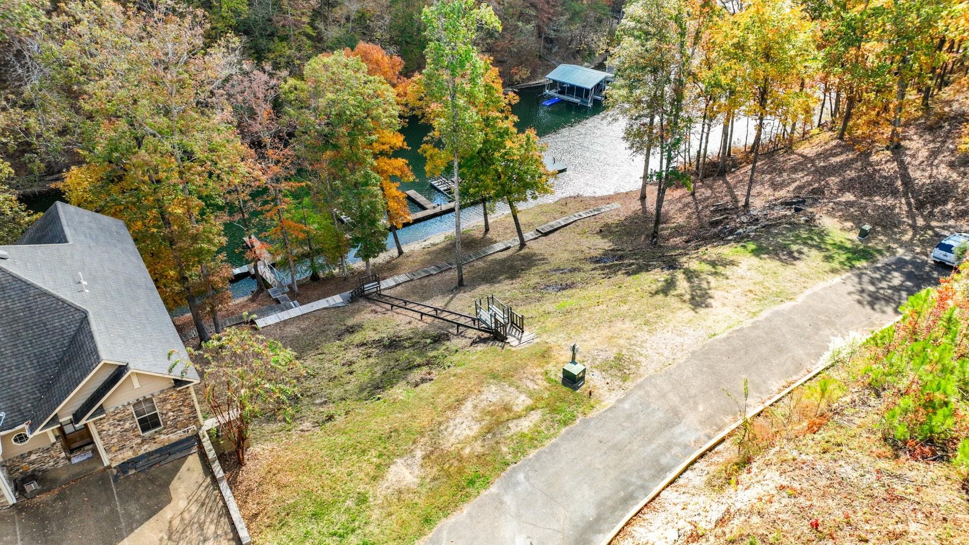 12 Breeze Point Savannah, TN 38372 - Photo 13 of 15 a view of a yard with plants