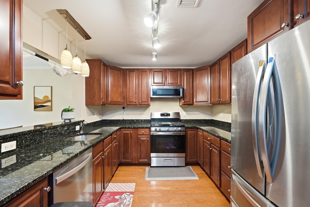 11 Cheriton Road, Unit 306 Boston, MA 02132 - Photo 5 of 21