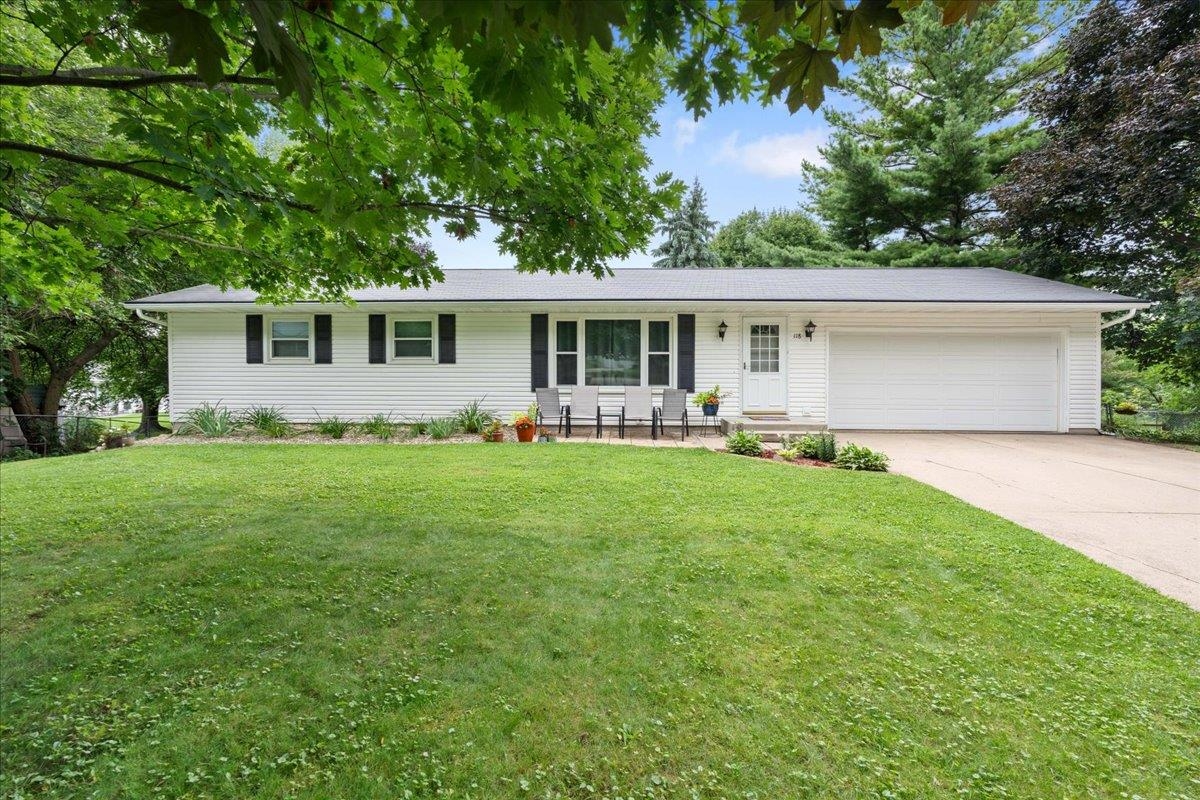 118 Violet Circle Madison, WI 53714 - Photo 3 of 56