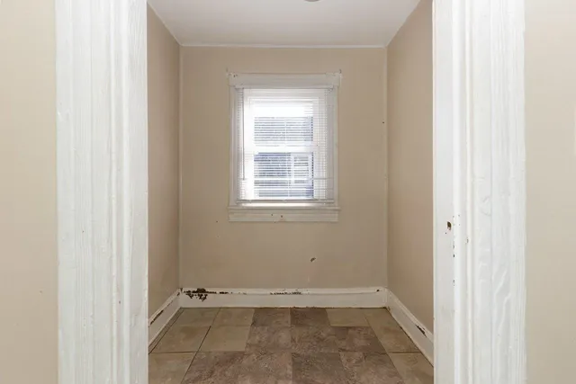 $225,000 | 317 West 12th Street, Waynesboro, VA 22980