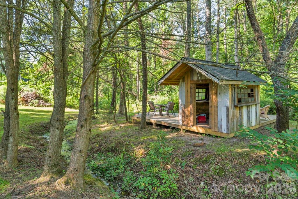 1415 Roan Road Spruce Pine, NC 28777 - Photo 7 of 42