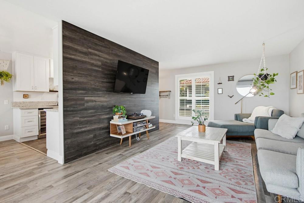 2306 Altisma Way, Unit 215 Carlsbad, CA 92009 - Photo 4 of 27