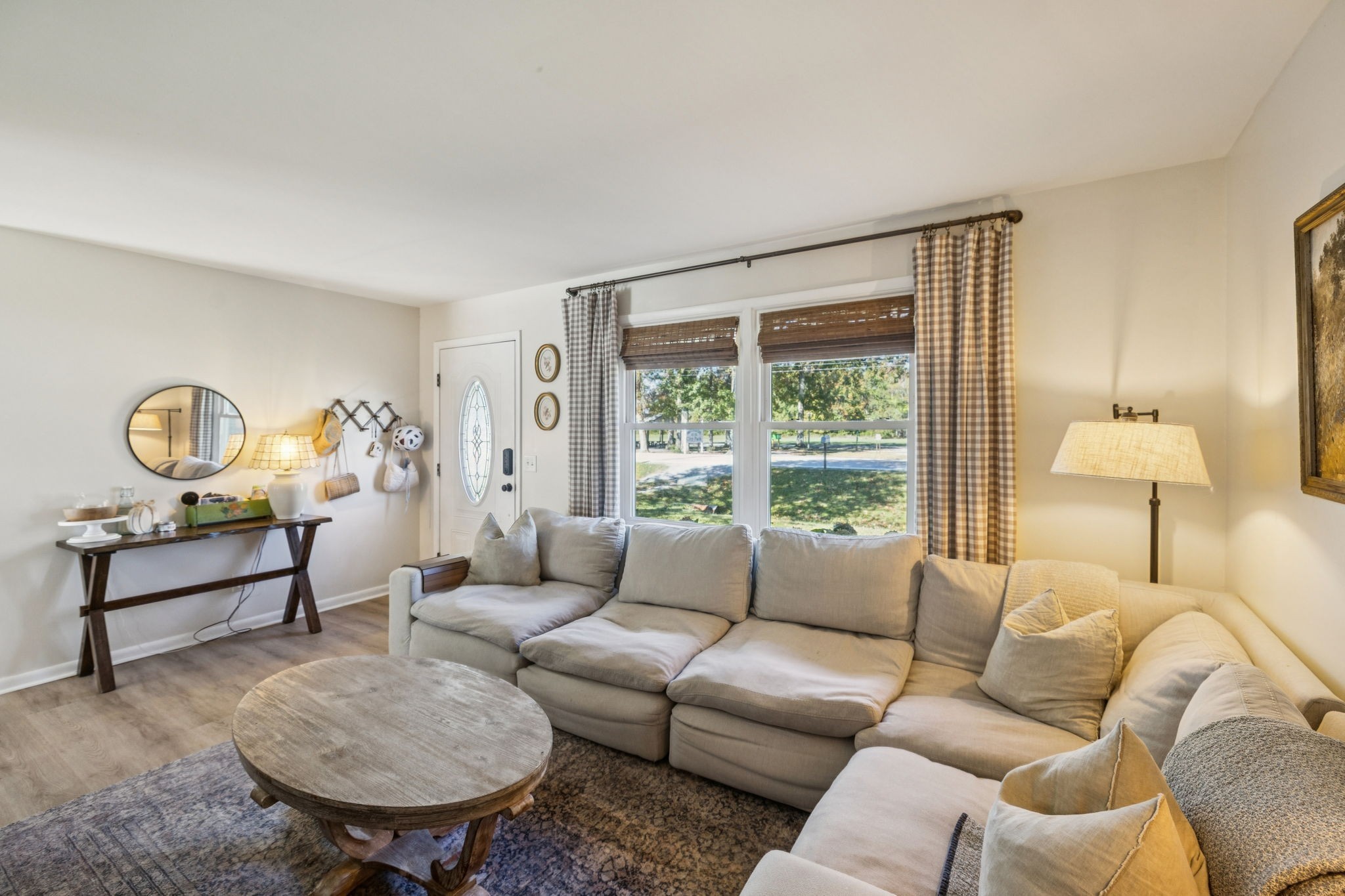 440 West Maple Street Morrison, TN 37357 - Photo 6 of 24 a living room with furniture