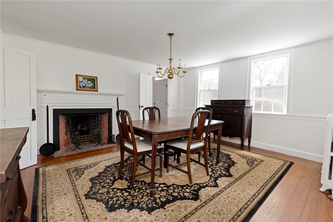 6 Baldwin Road Middletown, RI 02842 - Photo 19 of 50