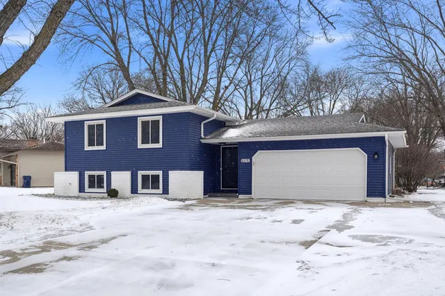 $350,000 | 16570 Galaxie Way, Rosemount, MN 55068