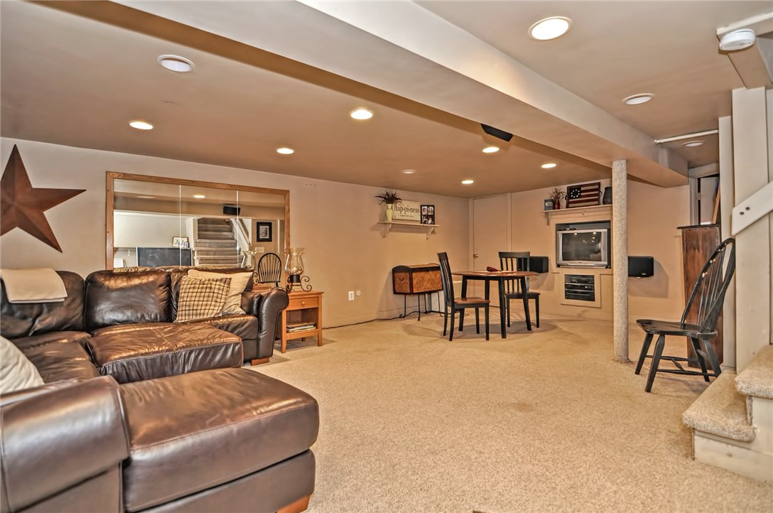 95 Davidson Road Warwick, RI 02886 - Photo 29 of 39 Gallery Image 29