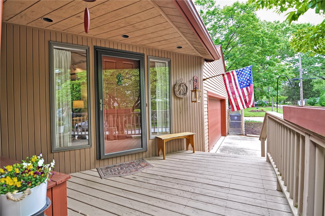 95 Davidson Road Warwick, RI 02886 - Photo 6 of 39 Gallery Image 6