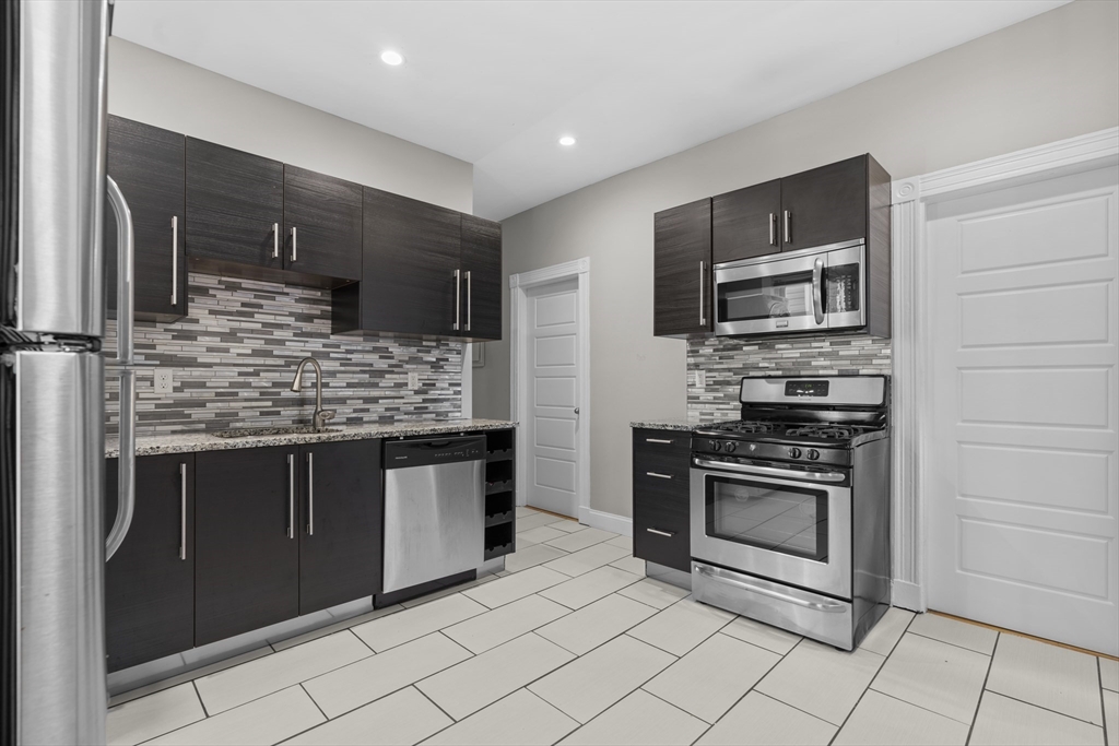 35 Harbor View Street, Unit 2 Boston, MA 02125 - Photo 2 of 28