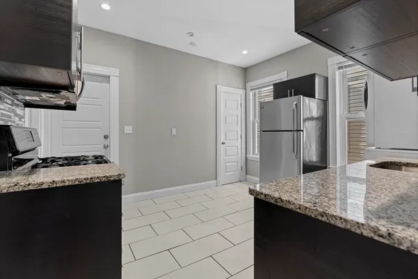 $4,100 | 35 Harbor View Street, Unit 2, Boston, MA 02125