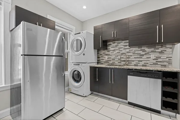 $4,100 | 35 Harbor View Street, Unit 2, Boston, MA 02125
