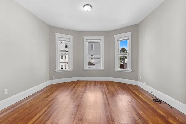 $4,100 | 35 Harbor View Street, Unit 2, Boston, MA 02125