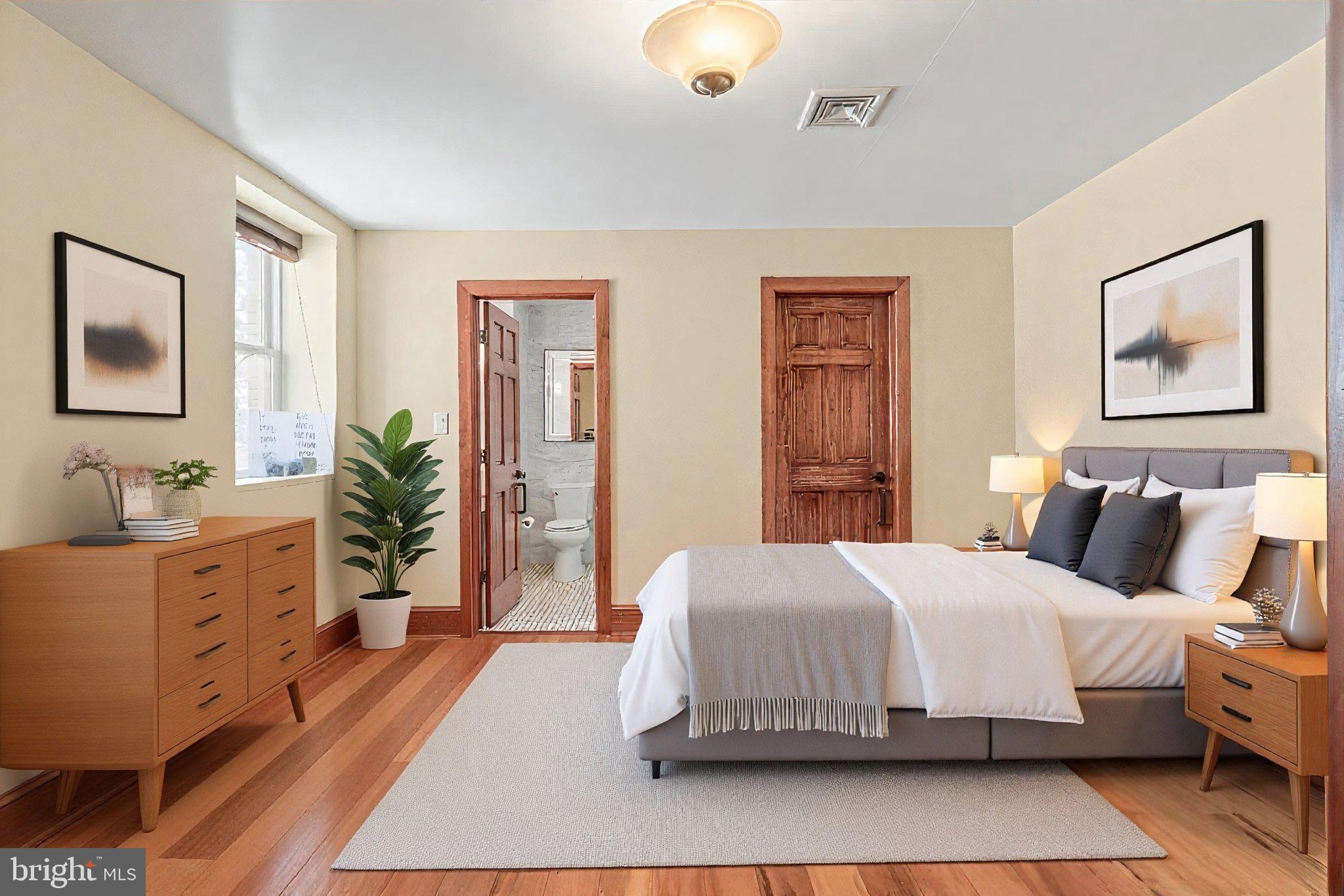 802 Locust Street, Unit 201 Philadelphia, PA 19107 - Photo 20 of 53 2nd floor guest bedroom with ensuite