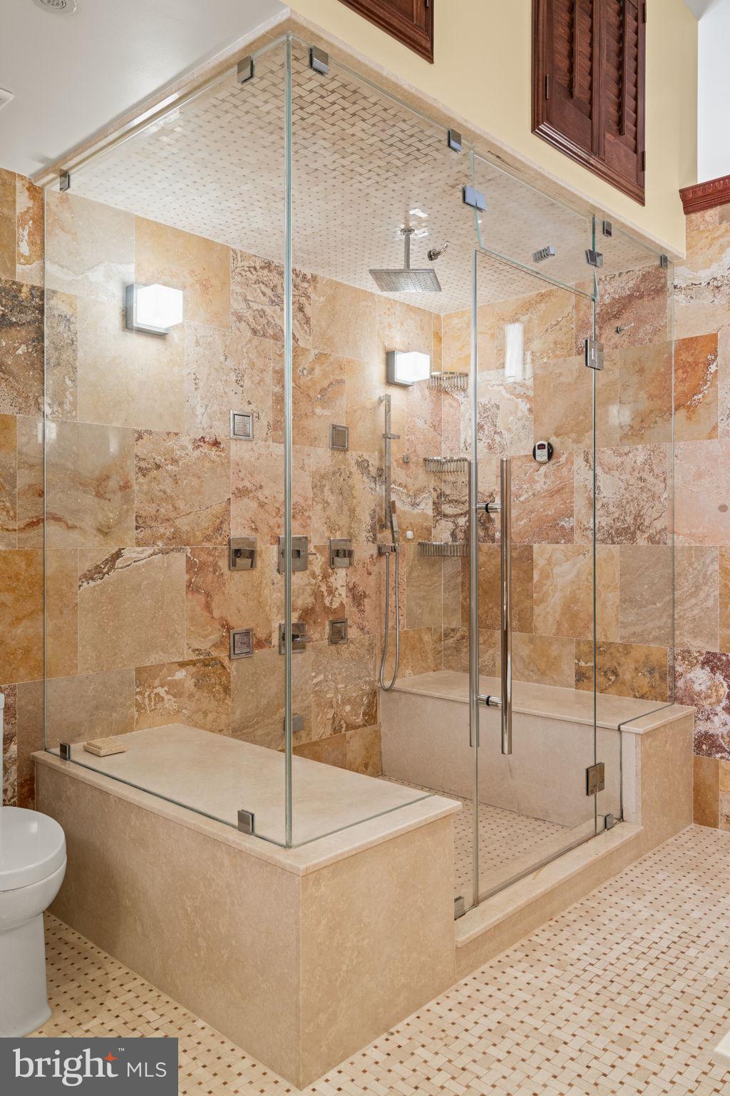 802 Locust Street, Unit 201 Philadelphia, PA 19107 - Photo 43 of 53 Top floor primary suite