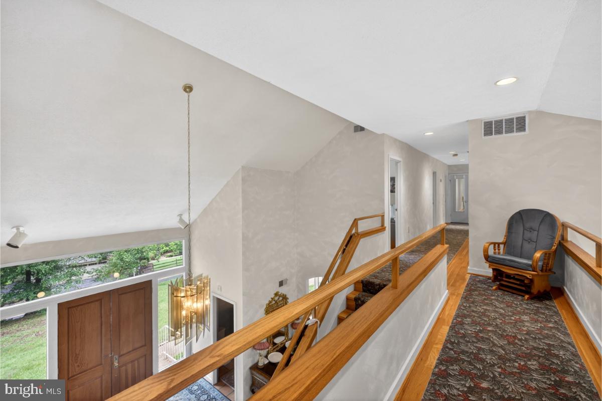 10320 Glen Road Potomac, MD 20854 - Photo 38 of 75