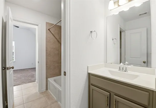 $3,800 | 1618 Rosedale Drive, Missouri City, TX 77459
