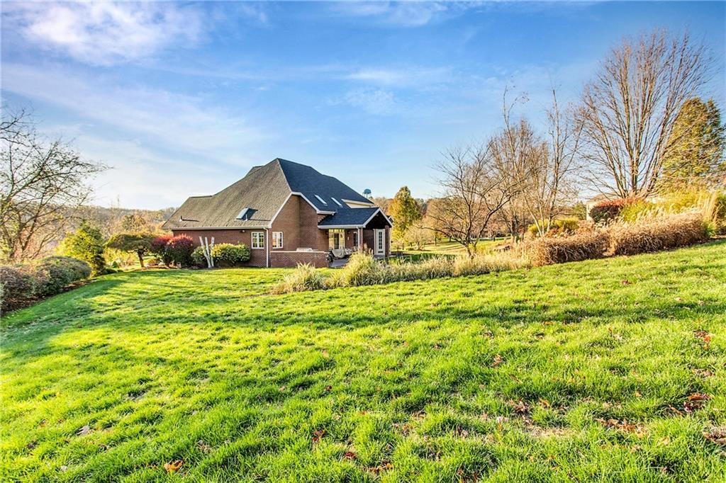 251 Saunders Station Road Trafford, PA 15085 - Photo 21 of 25 Gallery Image 21