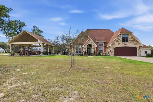 $519,000 | 790 Spanish Grant Road, Goliad, TX 77963