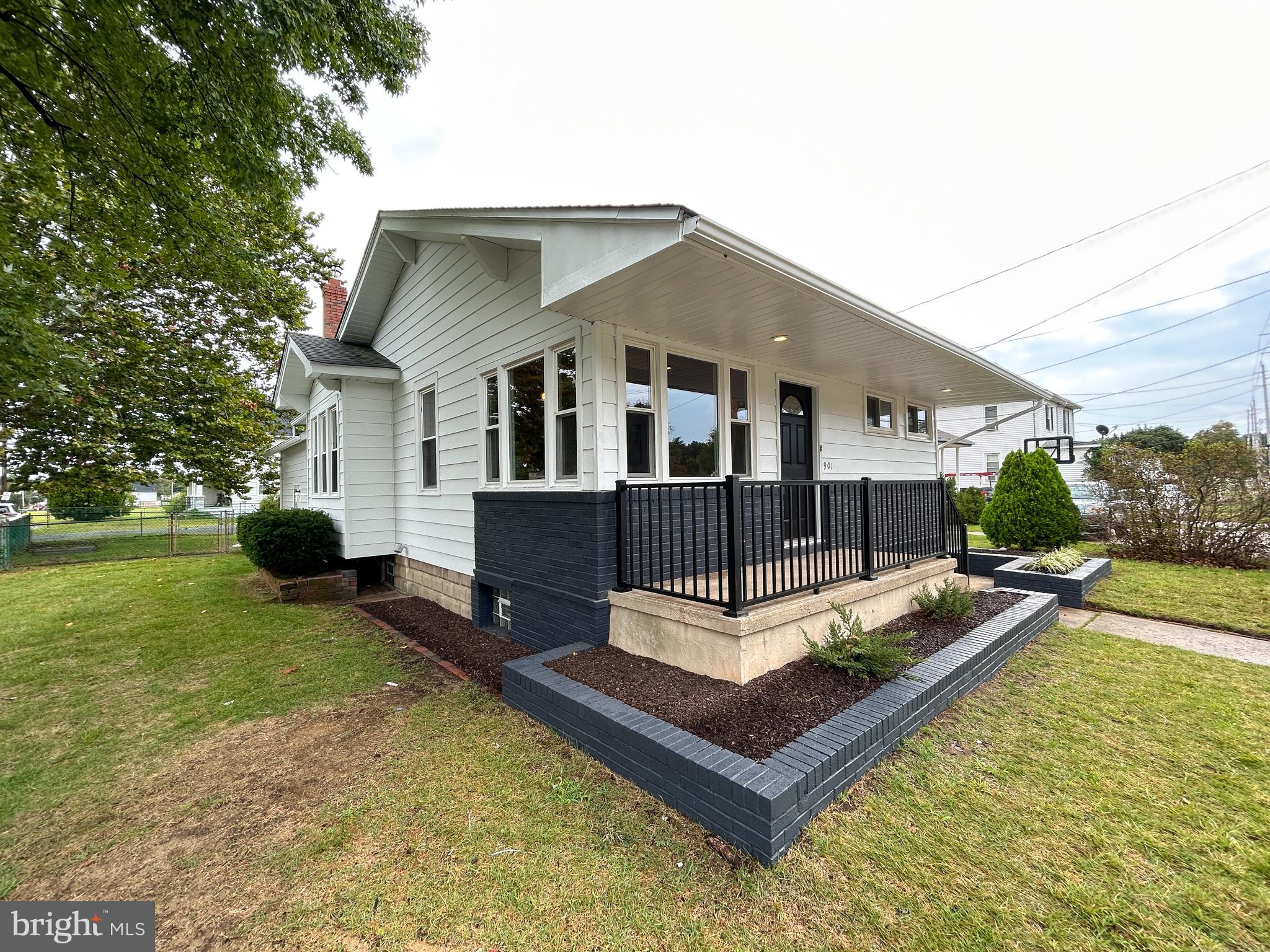 901 South Fairview Street Riverside, NJ 08075 - Photo 1 of 21