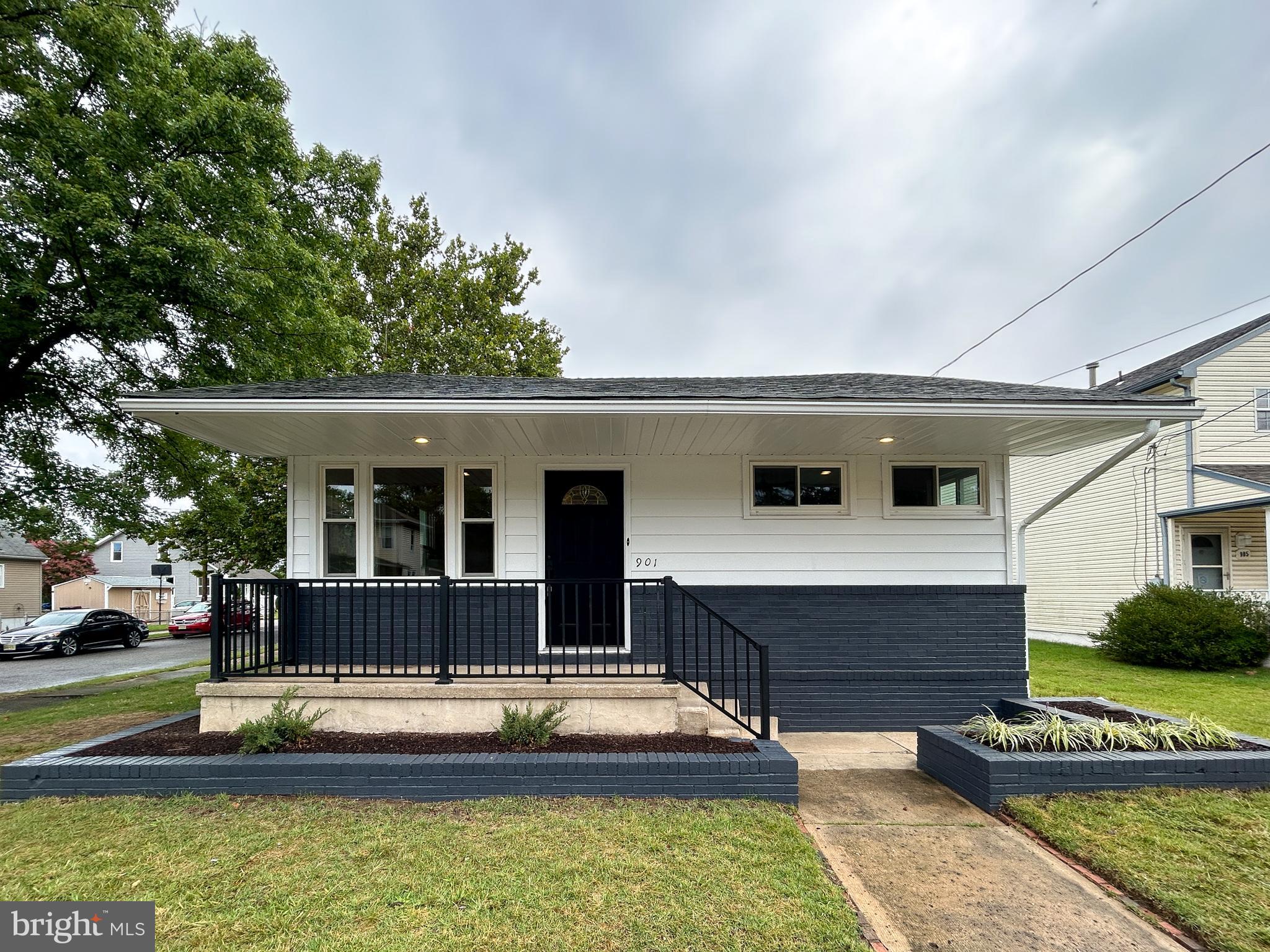 901 South Fairview Street Riverside, NJ 08075 - Photo 2 of 21