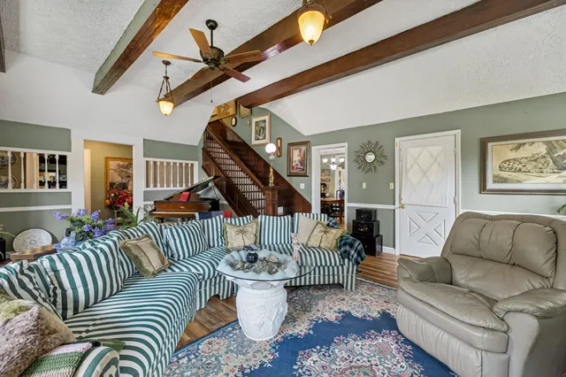 $850,000 | 701 Hafner Road, Charlotte, TN 37036