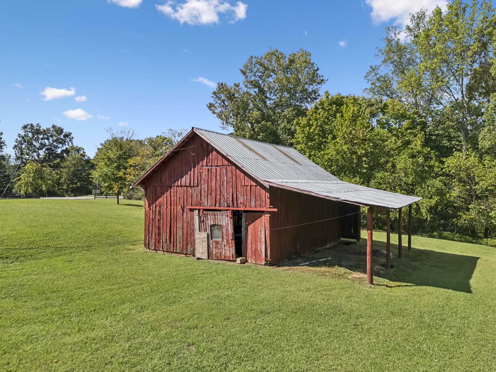 701 Hafner Road Charlotte, TN 37036 - Photo 42 of 52